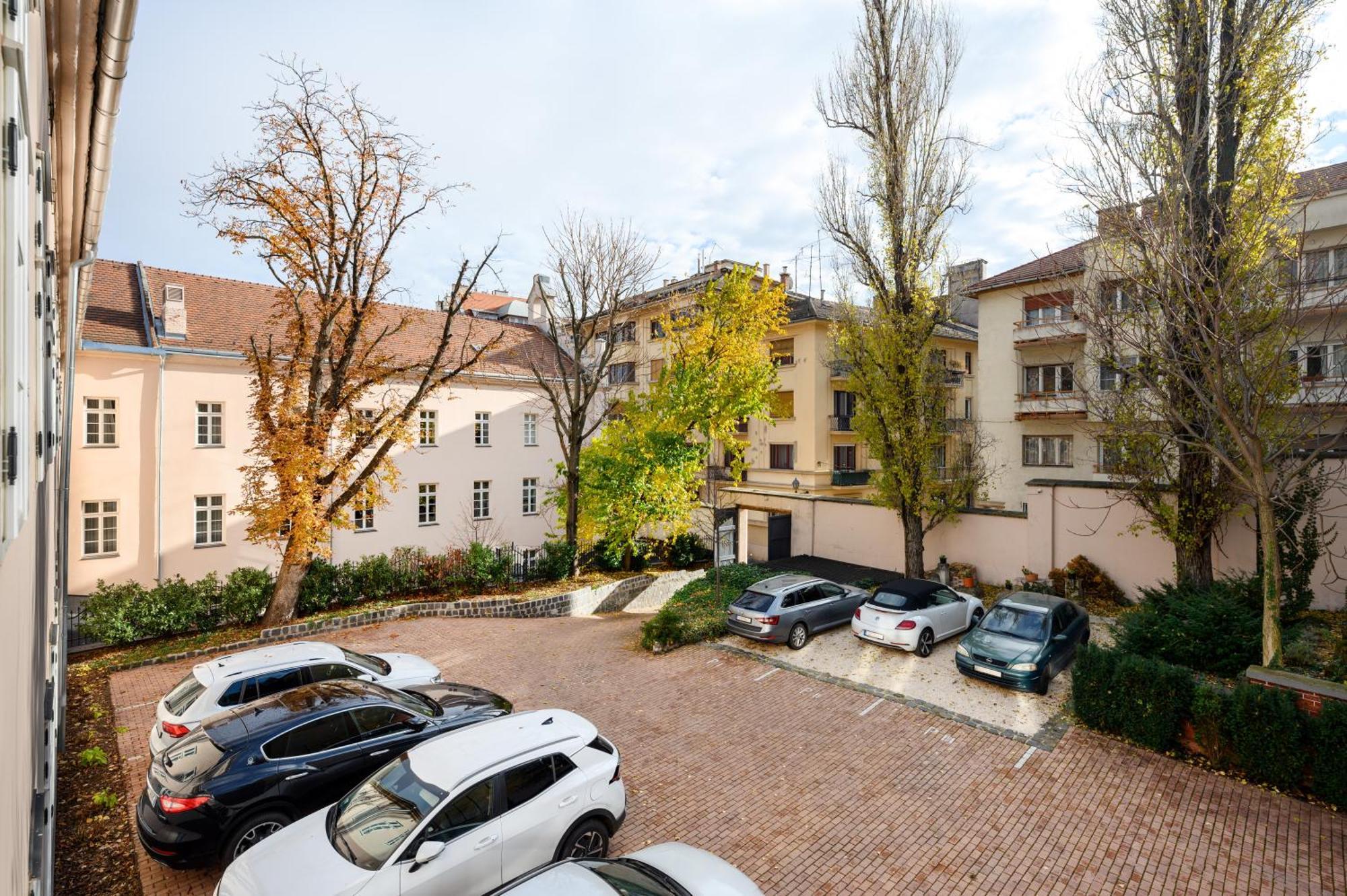 Monastery Boutique Hotel Budapest Bagian luar foto