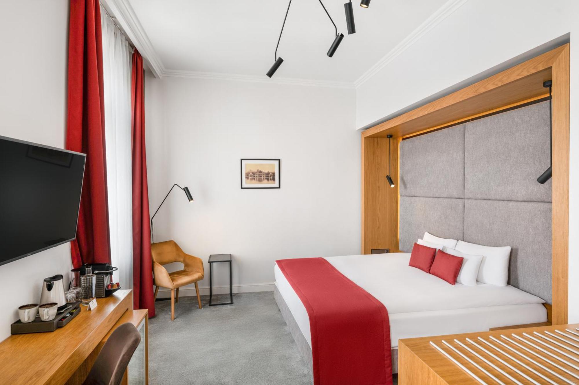 Monastery Boutique Hotel Budapest Bagian luar foto