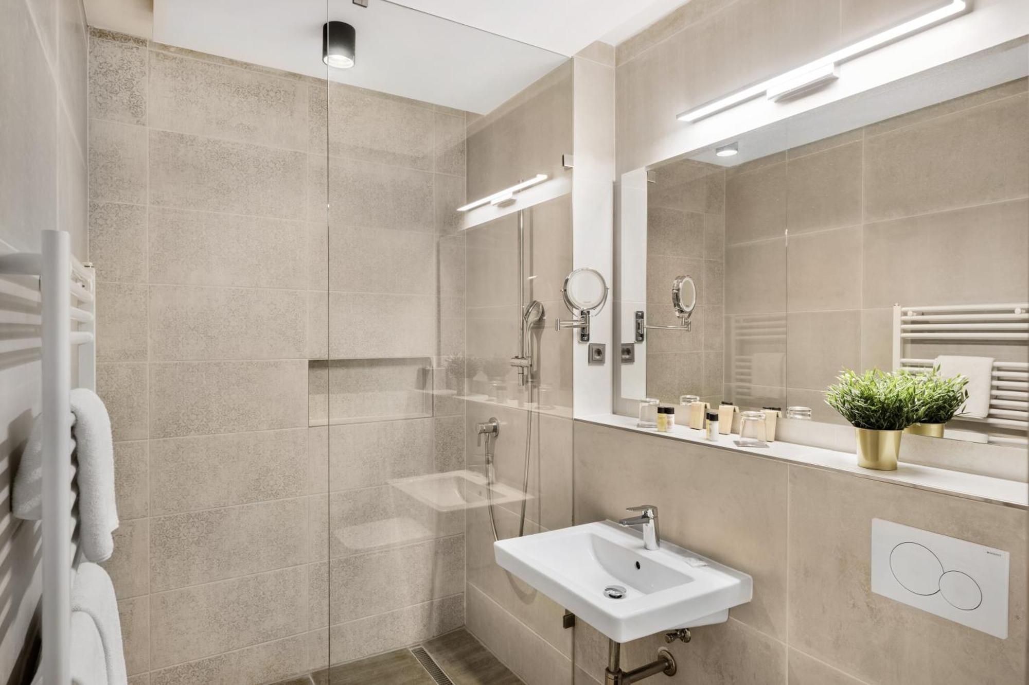 Monastery Boutique Hotel Budapest Bagian luar foto